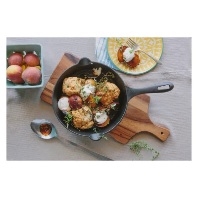 Victoria Seasoned Cast Iron Skillet 8" Black 10 Victoria Seasoned Cast Iron Skillet 8" Black - Image 8